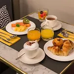 Hotel Le Marquis By Inwood 4*