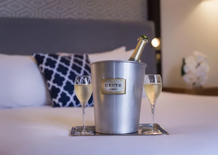 Le Marquis By Inwood 4*