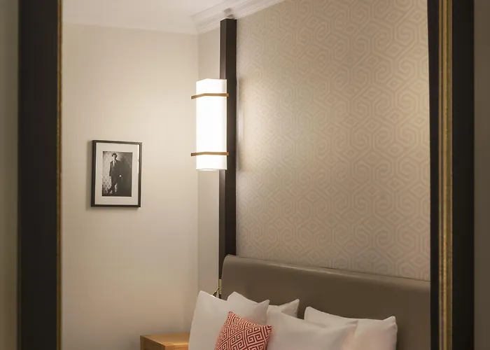 Le Marquis By Inwood Hotel