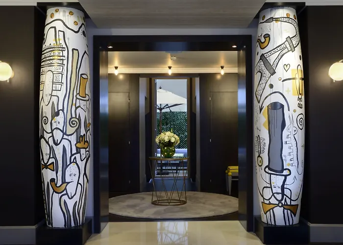 Le Marquis By Inwood Hotel