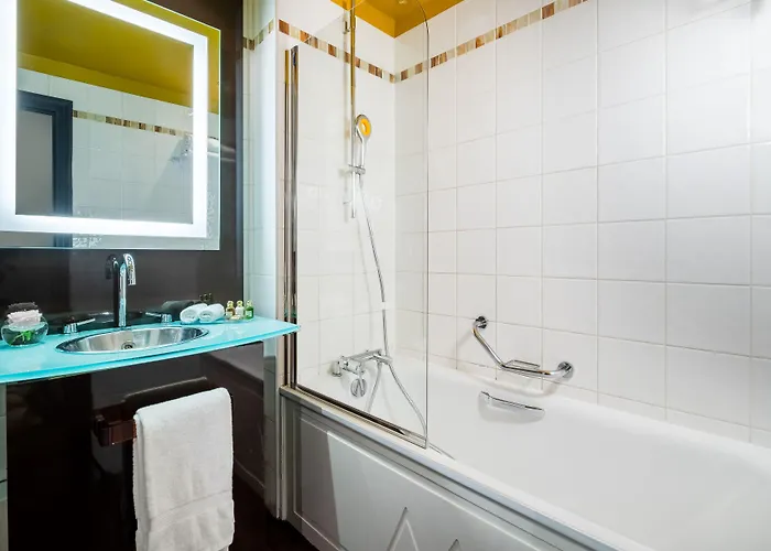 Hotel Le Marquis By Inwood 4*