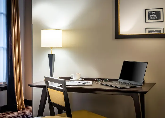 Le Marquis By Inwood Hotel