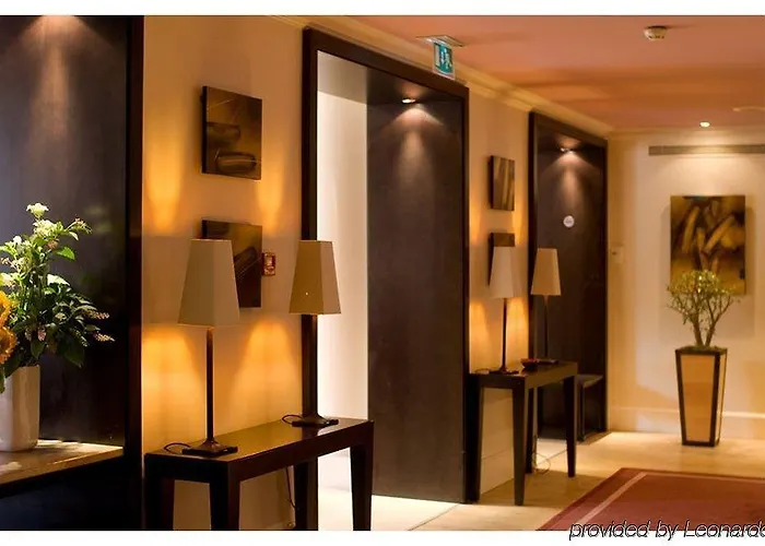 Le Marquis By Inwood