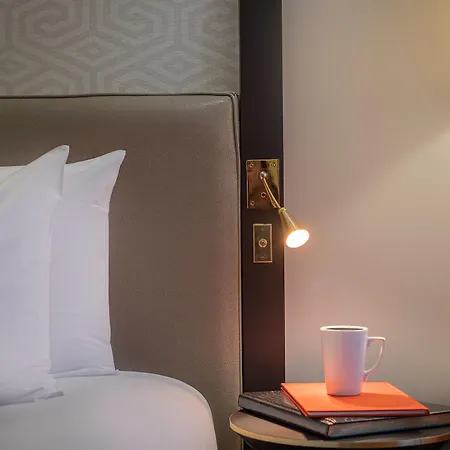 Le Marquis By Inwood